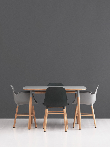 Form Armchair Oak stolička
