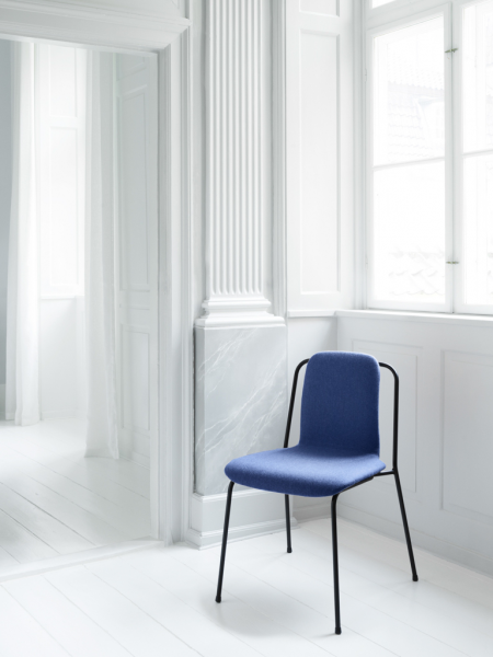 Studio Armchair Full Upholstery čalúnená stolička