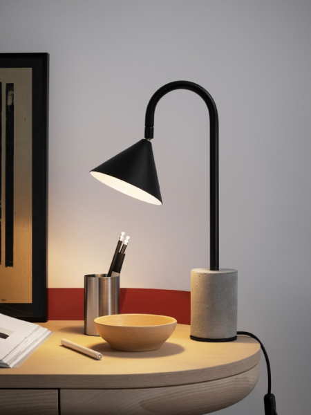 Ozz stolová lampa